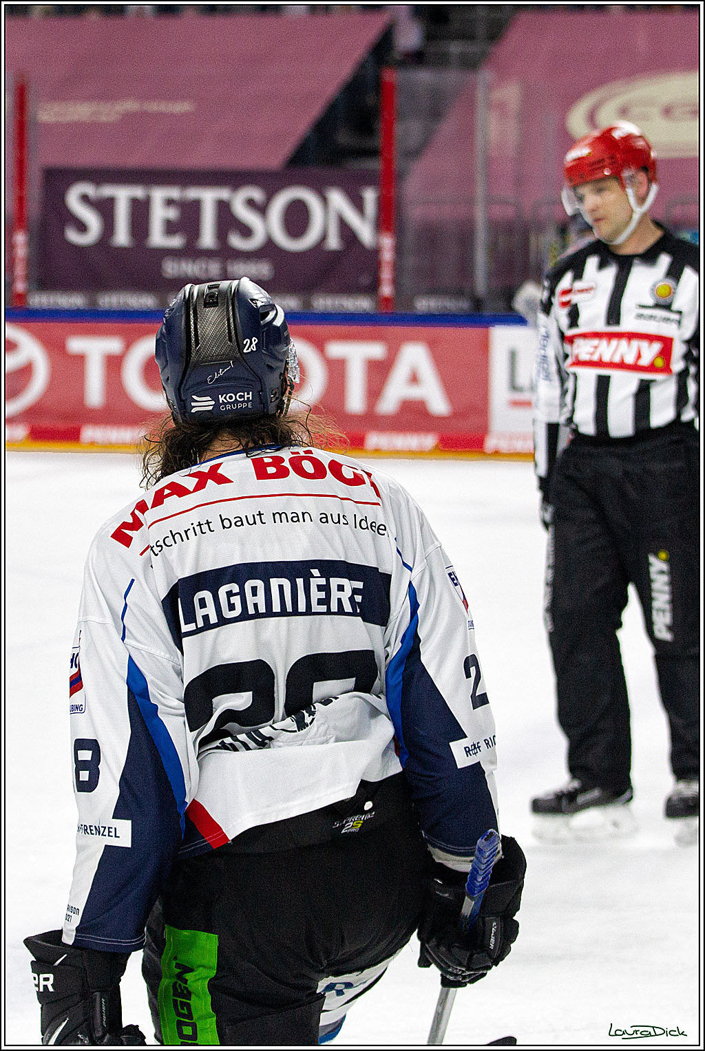 PENNY DEL;  Koelner Haie - Straubing Tigers; Koeln, 14.04.2021